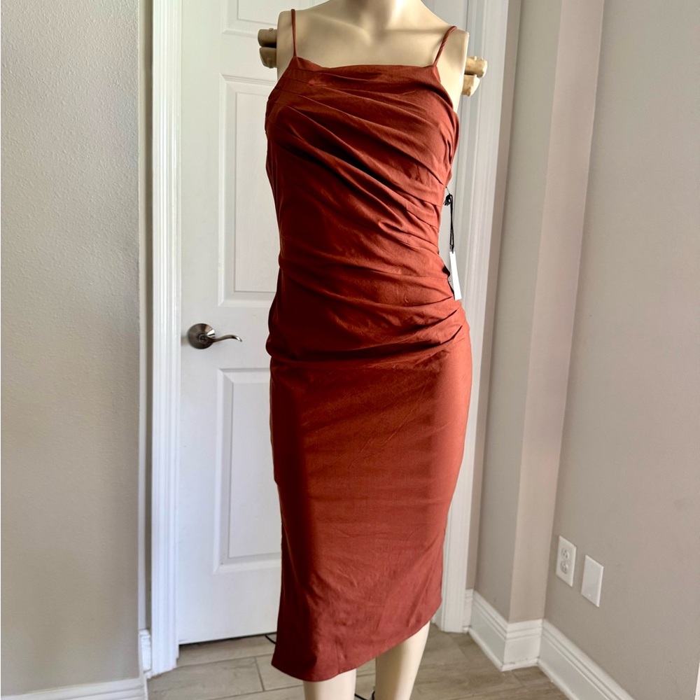 Astr the Label Elegant Brown Backless Dress - Picture 2 of 5